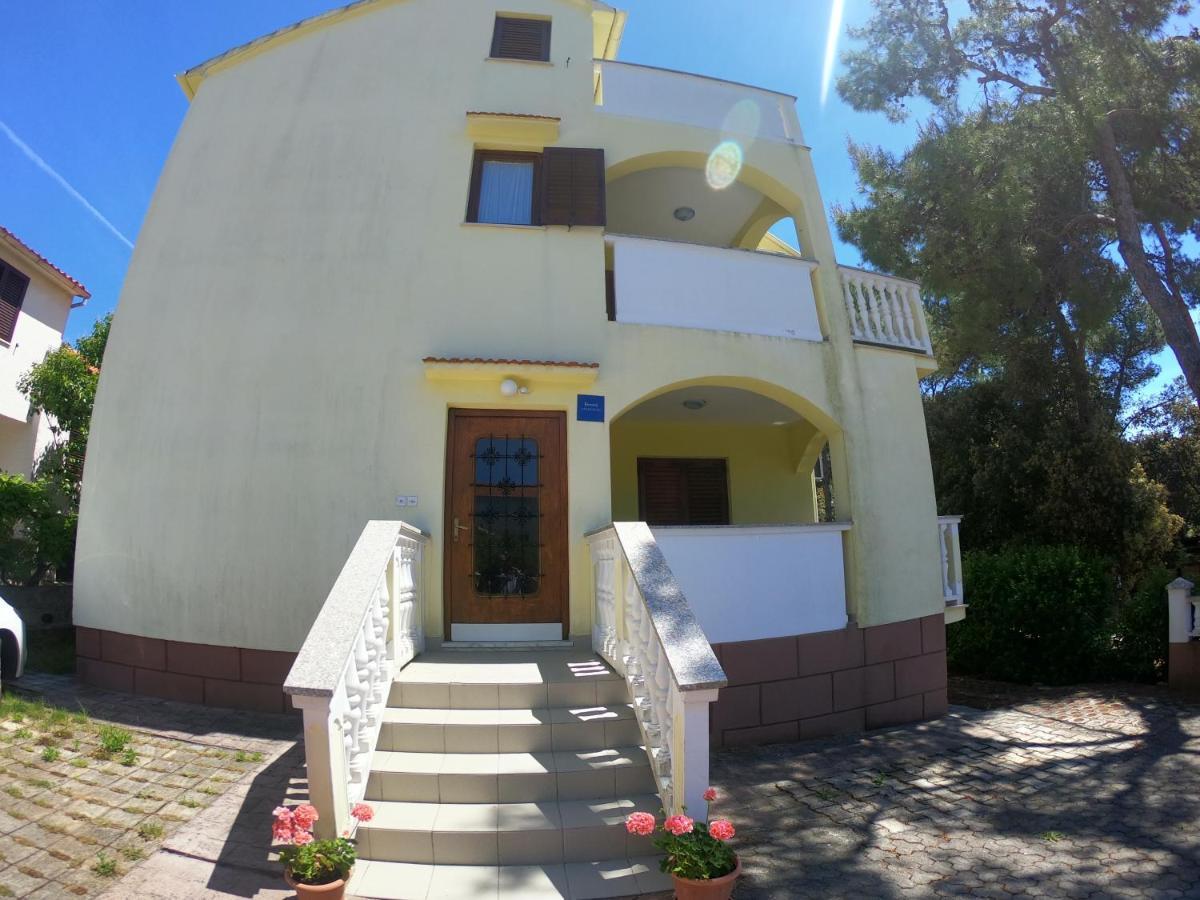 Apartments Stanko Petrcane Luaran gambar