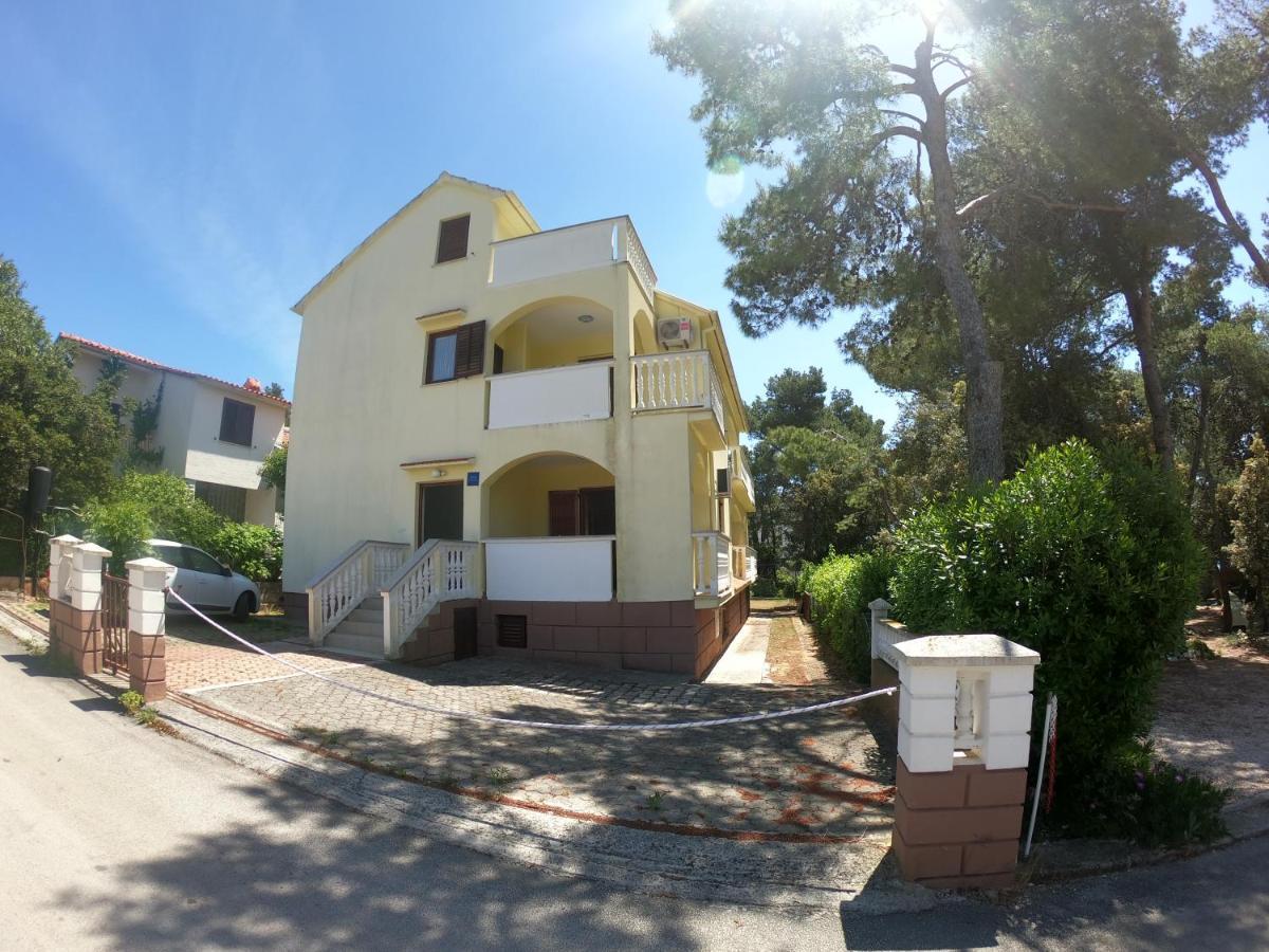 Apartments Stanko Petrcane Luaran gambar