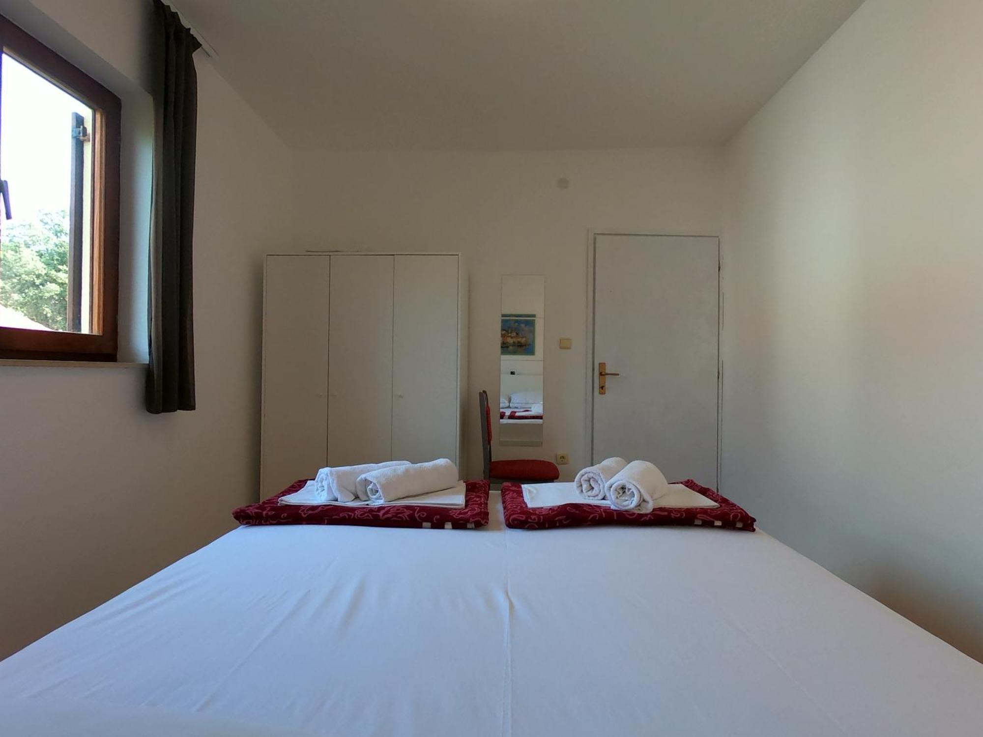 Apartments Stanko Petrcane Luaran gambar