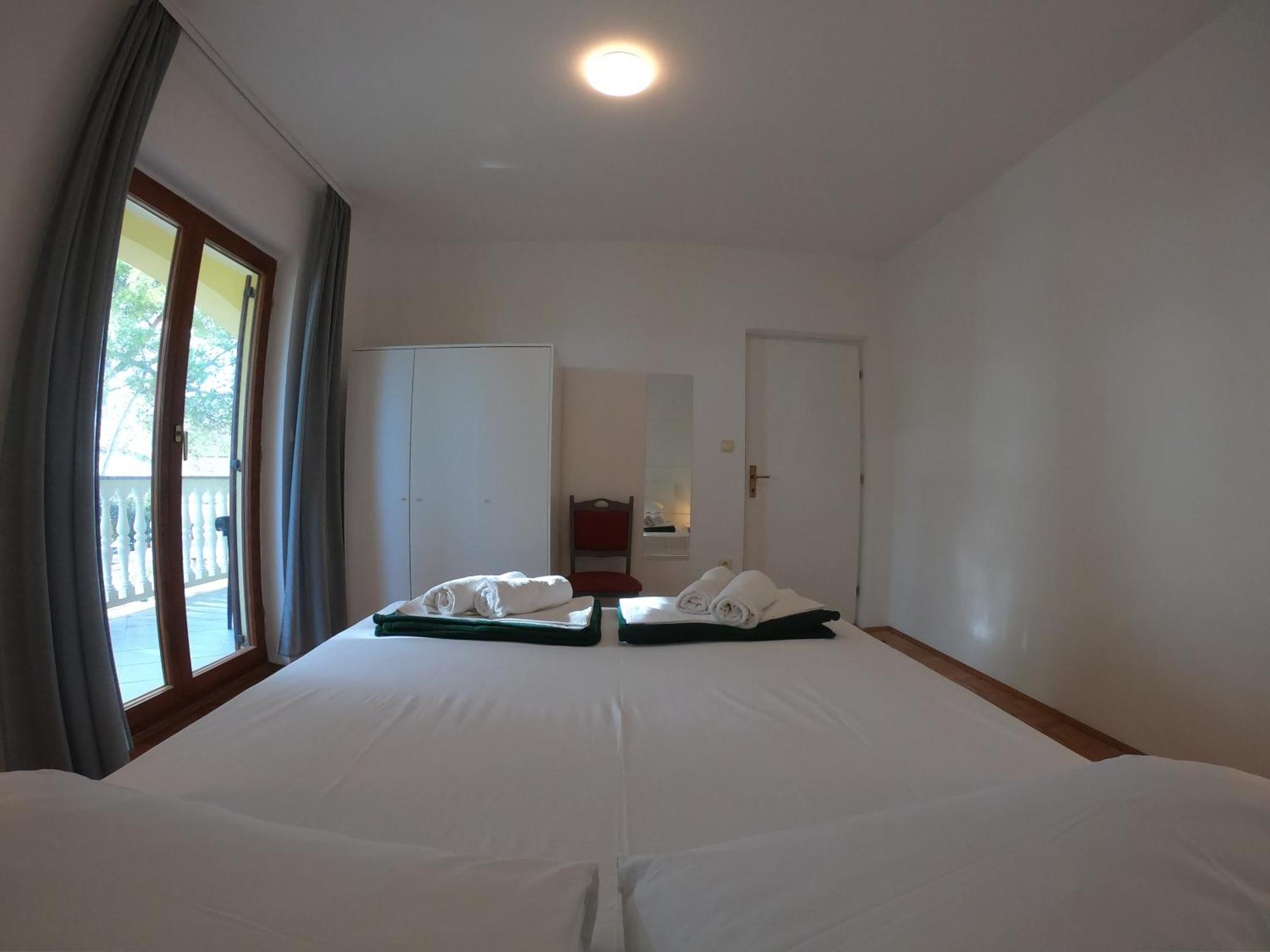 Apartments Stanko Petrcane Luaran gambar